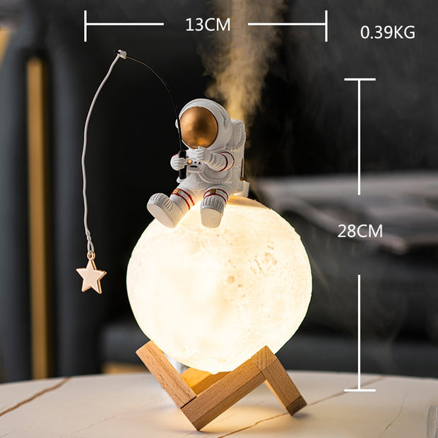 Astronaut Figurines With Moon Lamp & Humidifier